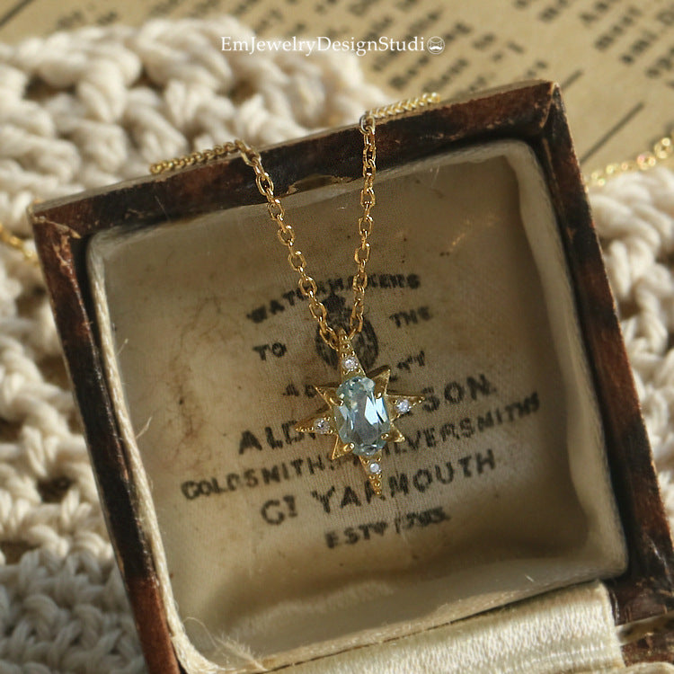 Blue Topaz Starburst Pendant Necklace - Gold Plated 925 Sterling Silver - Close Up | Pinky Promise