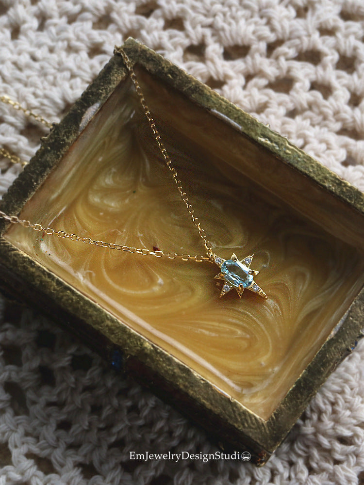 Blue Topaz Starburst Pendant Necklace - Gold Plated 925 Sterling Silver - Photo 6 | Pinky Promise