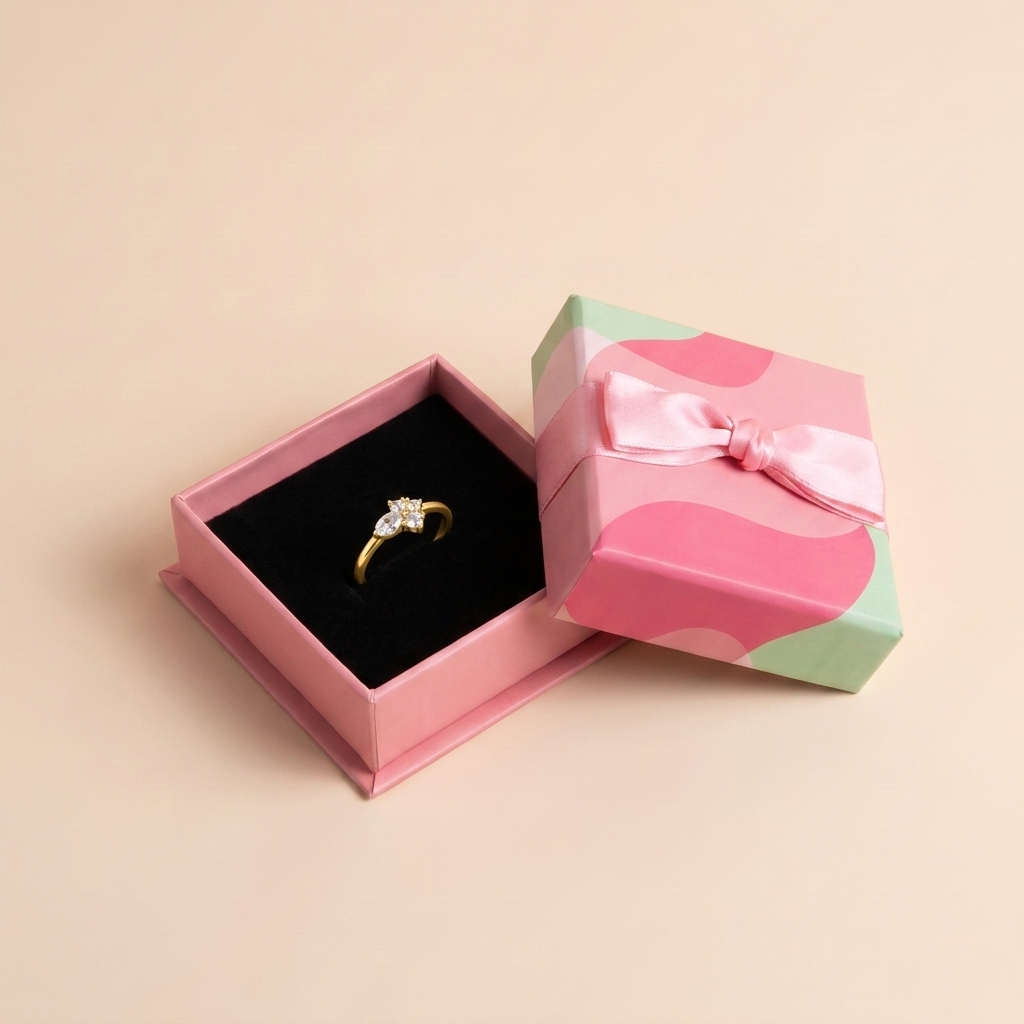 Cluster Crystal Ring – 925 Sterling Silver, Gold Plated - Close Up | Pinky Promise