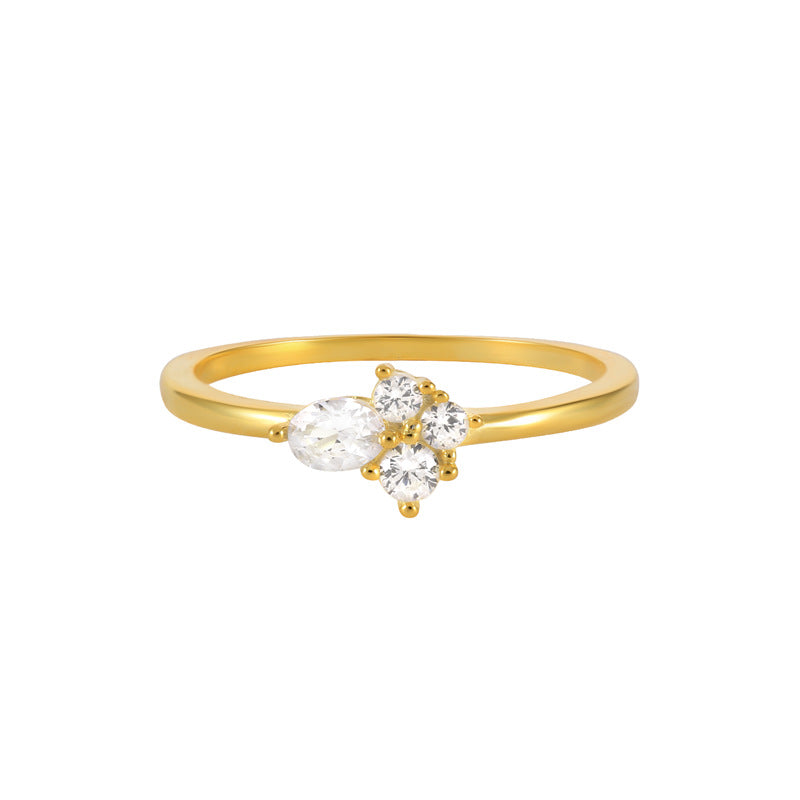 Cluster Crystal Ring – 925 Sterling Silver, Gold Plated - Photo 5 | Pinky Promise