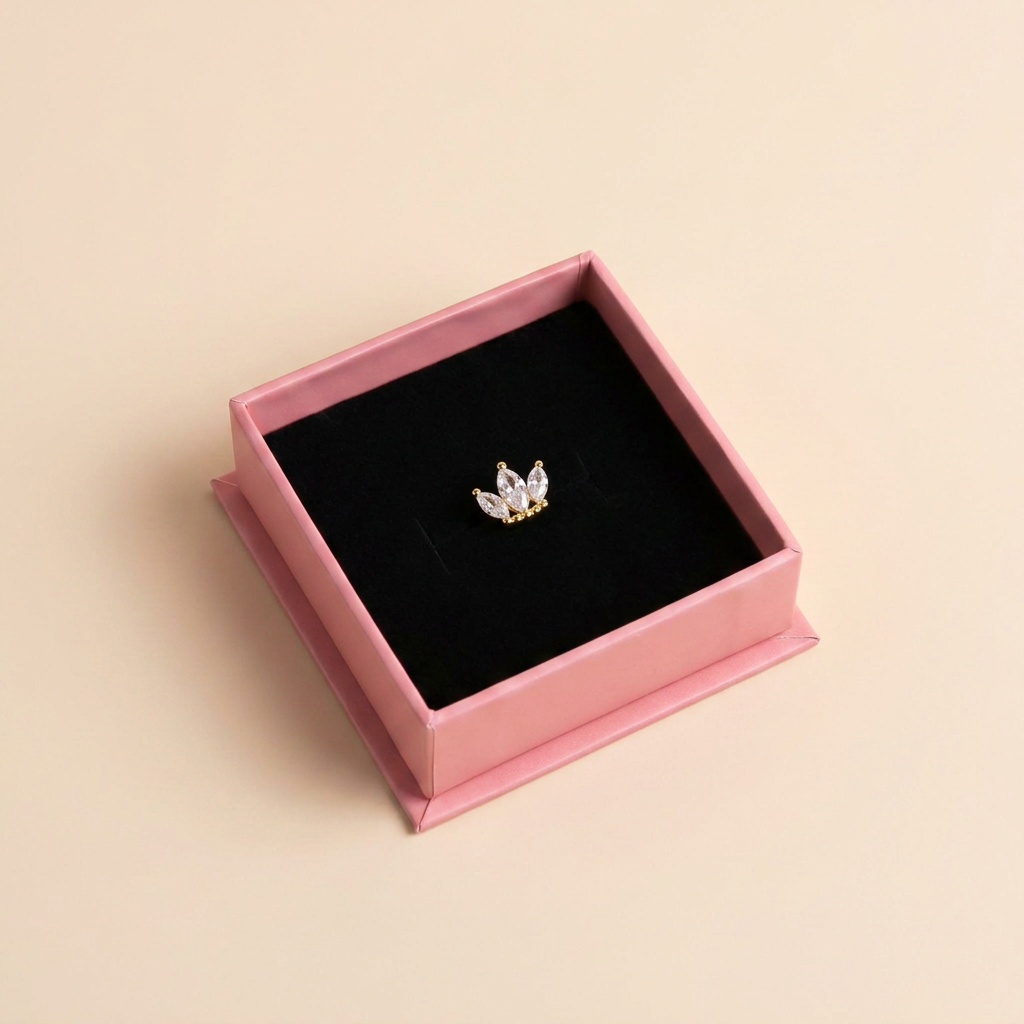Crown Cartilage Stud Earring (Single) - Gold Plated 925 Sterling Silver | Pinky Promise