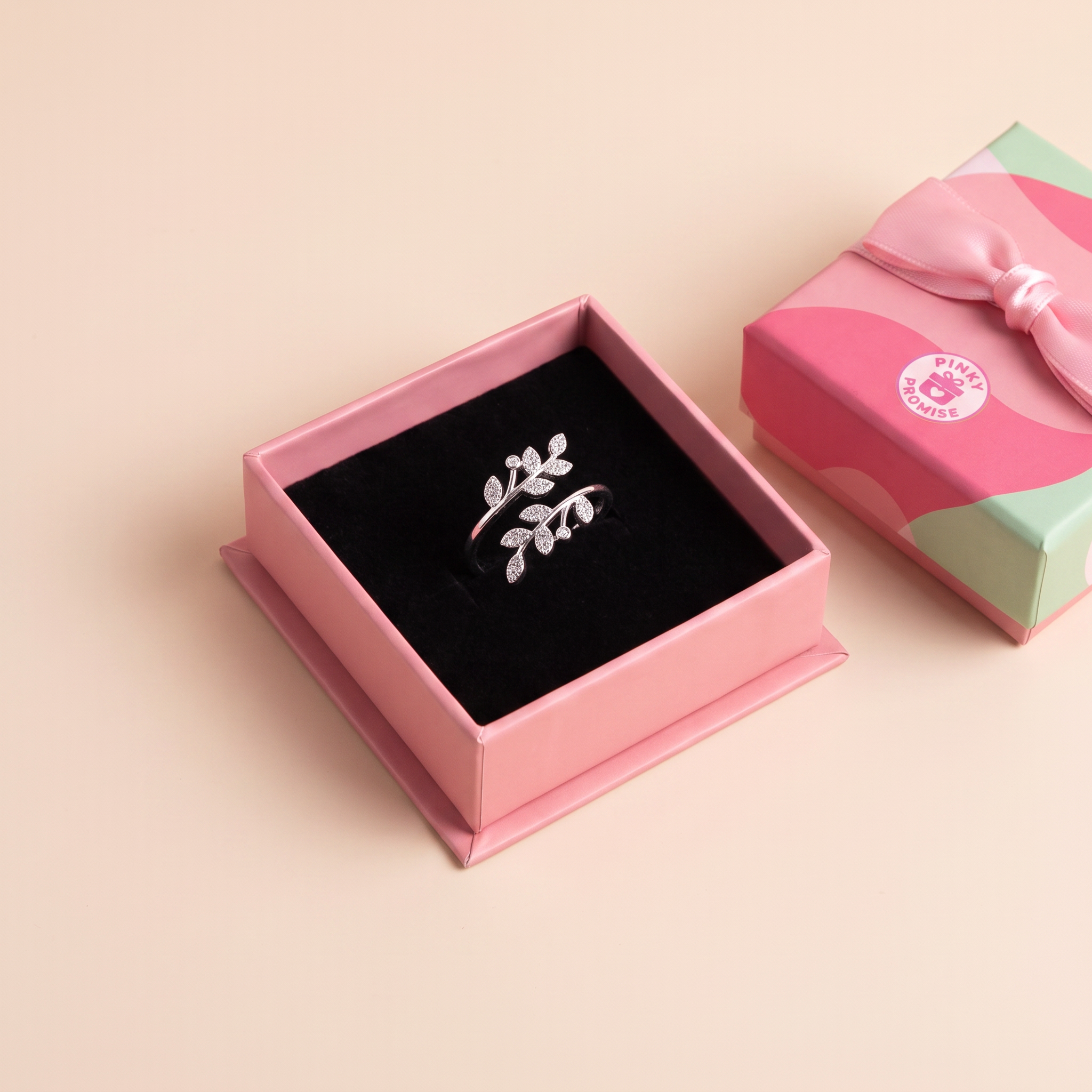 Leaf Branch Open Ring - 925 Sterling Silver - Close Up | Pinky Promise