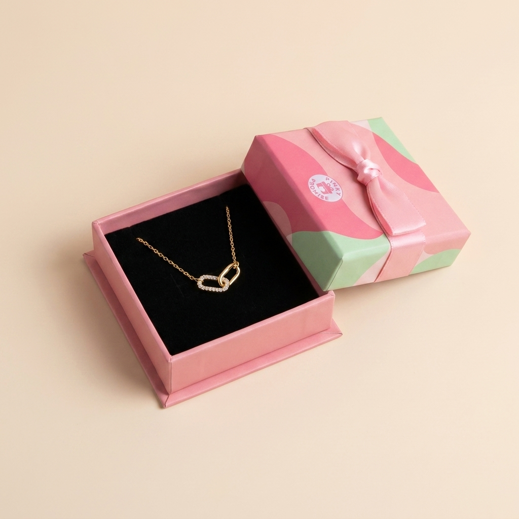 Pavé Interlocking Link Necklace – 925 Sterling Silver, Gold Plated - Close Up | Pinky Promise