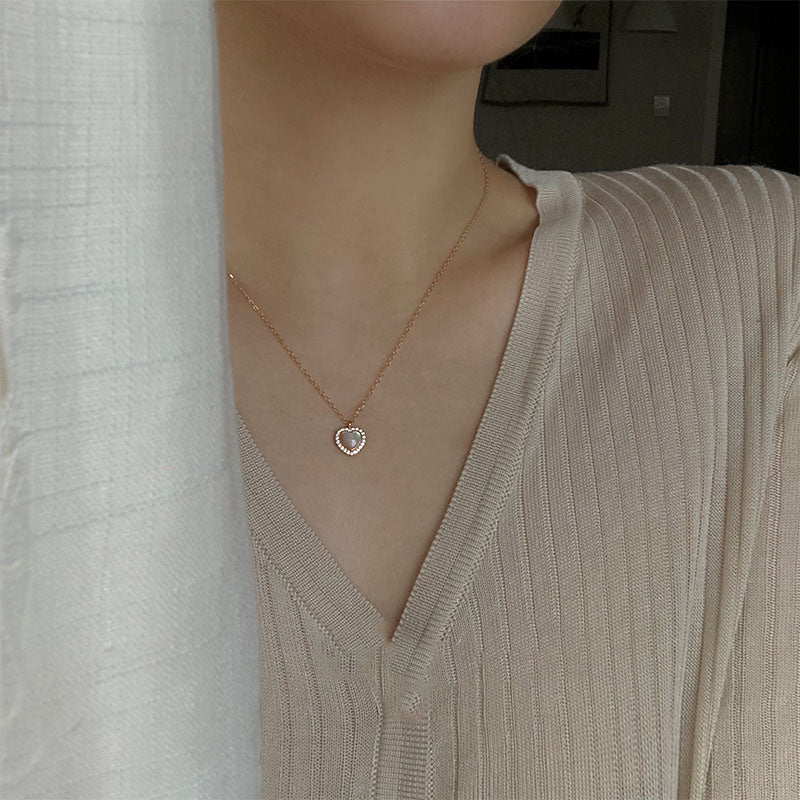Pearl Heart Halo Necklace - Gold Plated 925 Sterling Silver - Photo 7 | Pinky Promise
