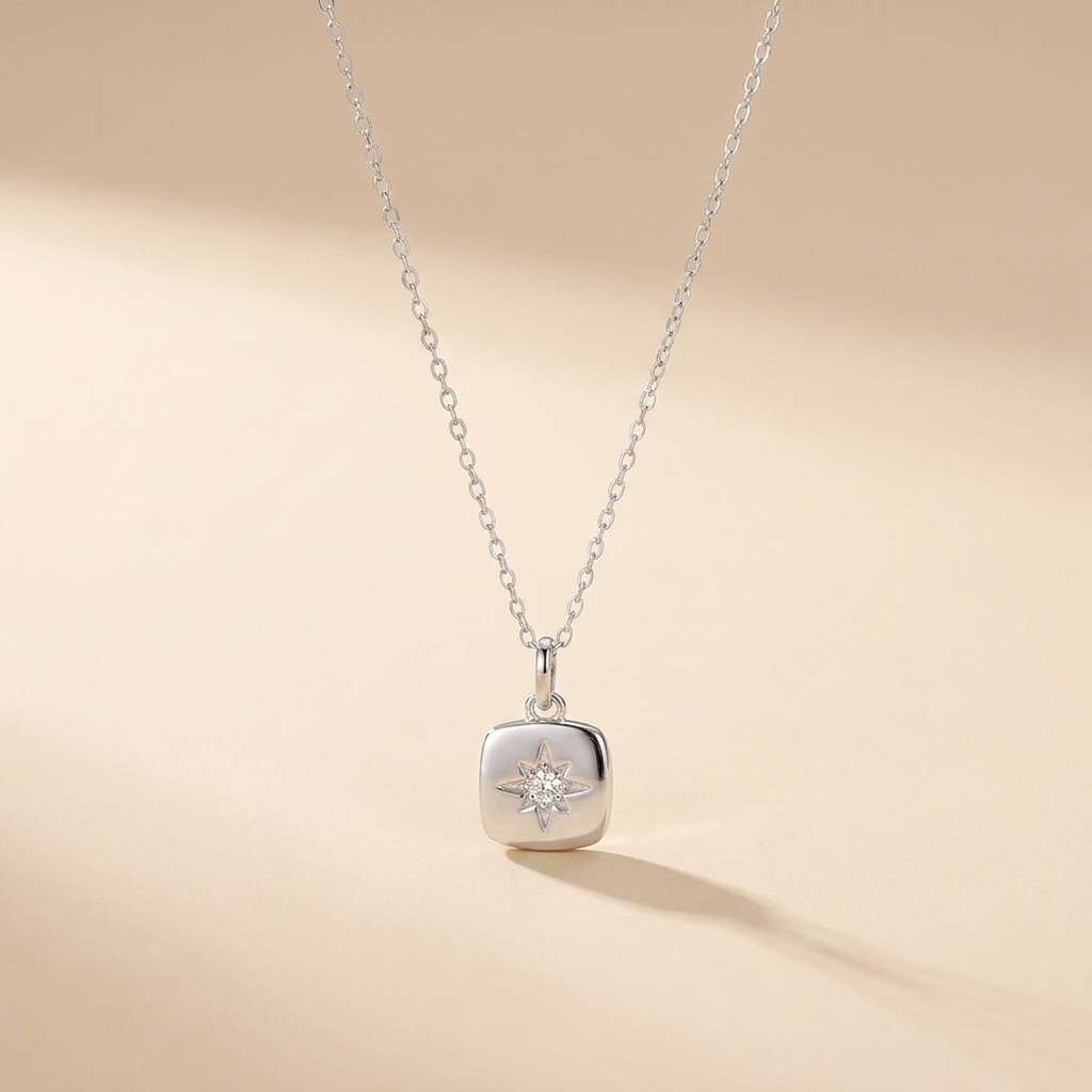 Starburst Compass Pendant Necklace - Gold Plated 925 Sterling Silver - Photo 4 | Pinky Promise
