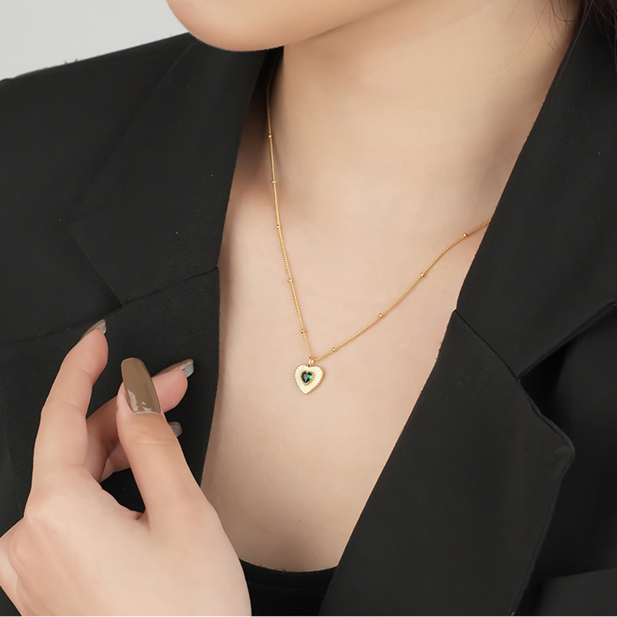 Buy Sunburst Emerald Heart Pendant Necklace - Gold Plated 925 Sterling Silver - Necklaces at Presentopia - View 7
